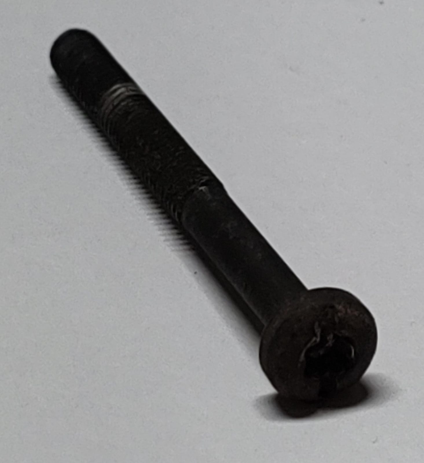 DEWALT DW368 330019-30 SCREW (USED)